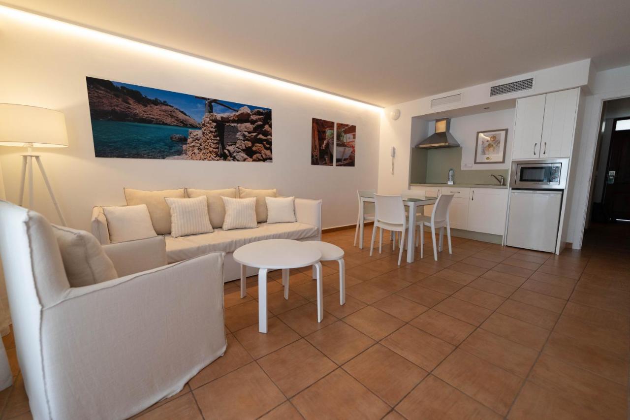 Apartamentos Llobet Ibiza Dış mekan fotoğraf