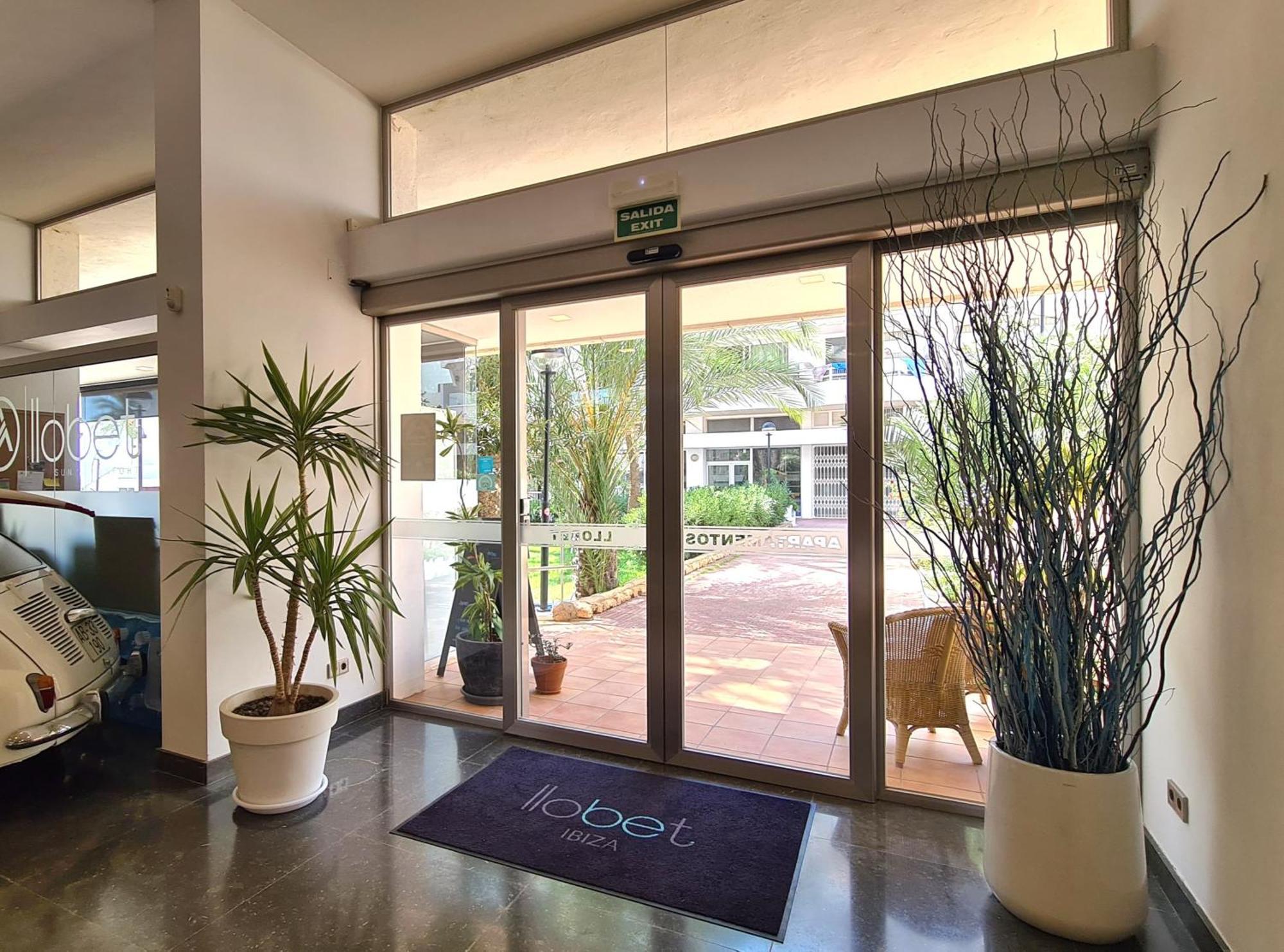 Apartamentos Llobet Ibiza Dış mekan fotoğraf