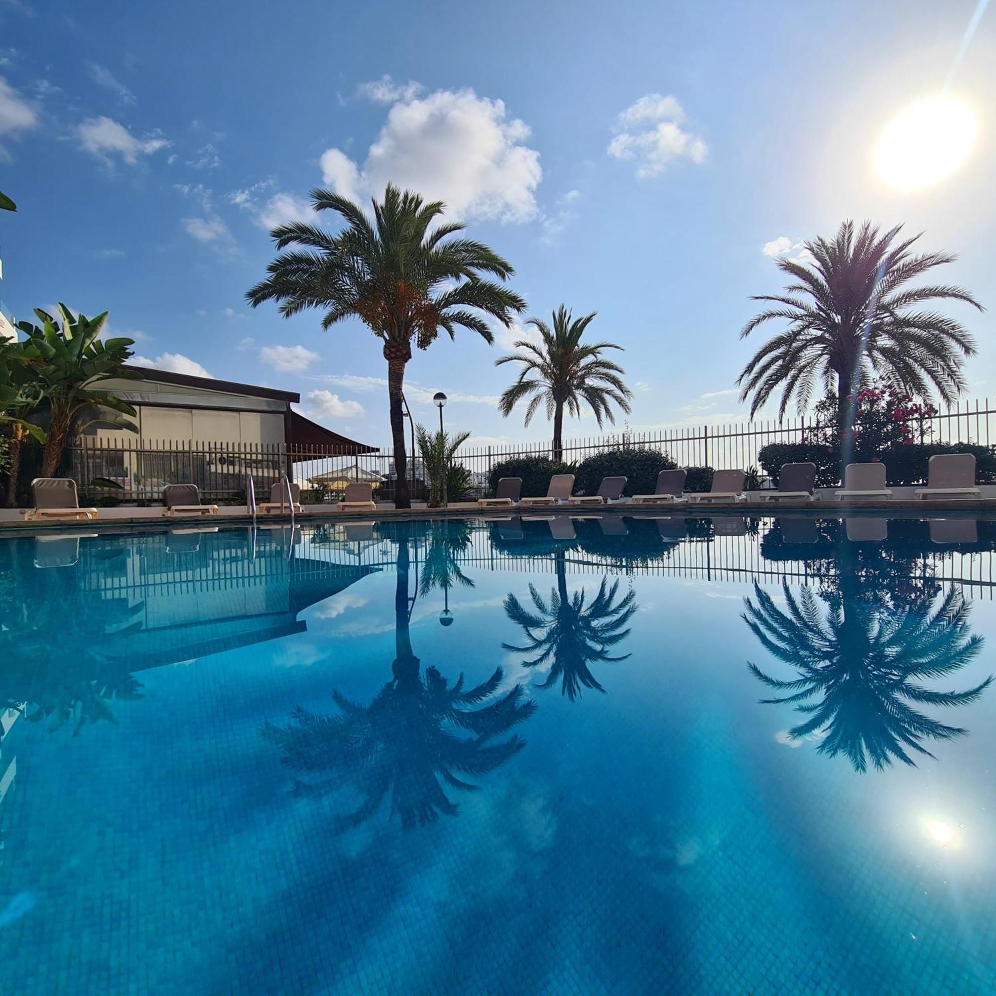 Apartamentos Llobet Ibiza Dış mekan fotoğraf
